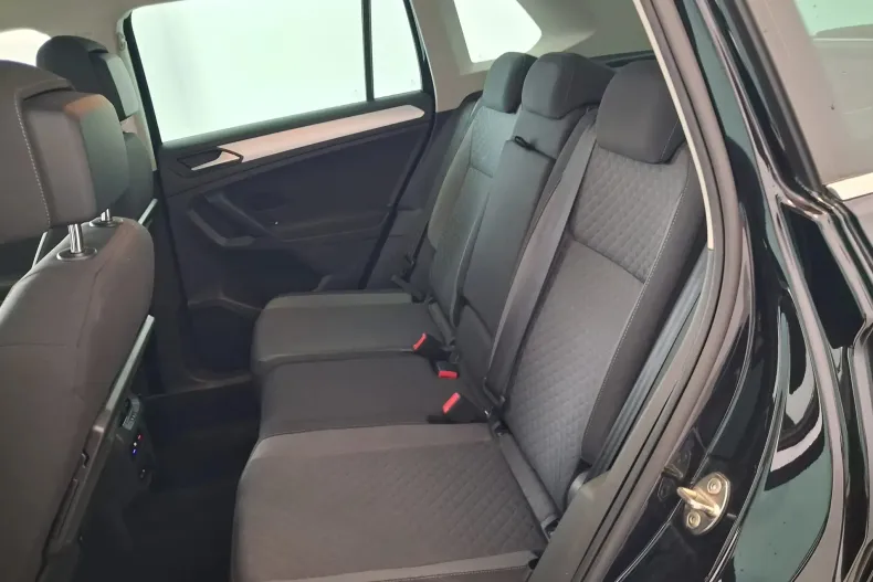 Volkswagen Tiguan din 2020 cu 70.942 km - oferta VOL131733 - foto 30