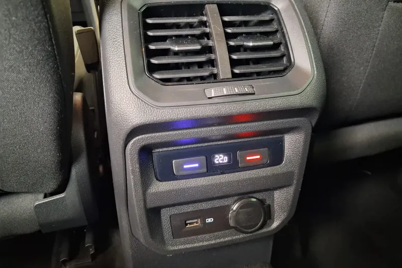 Volkswagen Tiguan din 2020 cu 70.942 km - oferta VOL131733 - foto 32