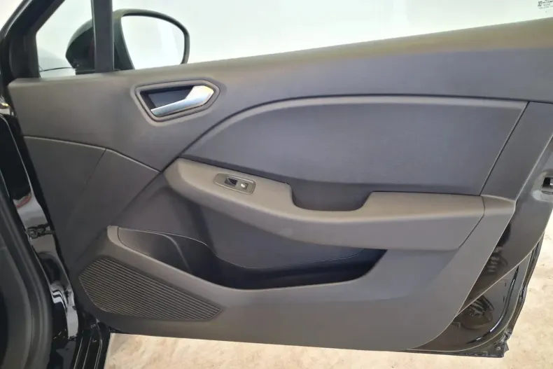 Renault Clio din 2023 cu 37.446 km - oferta REN131734 - foto 19