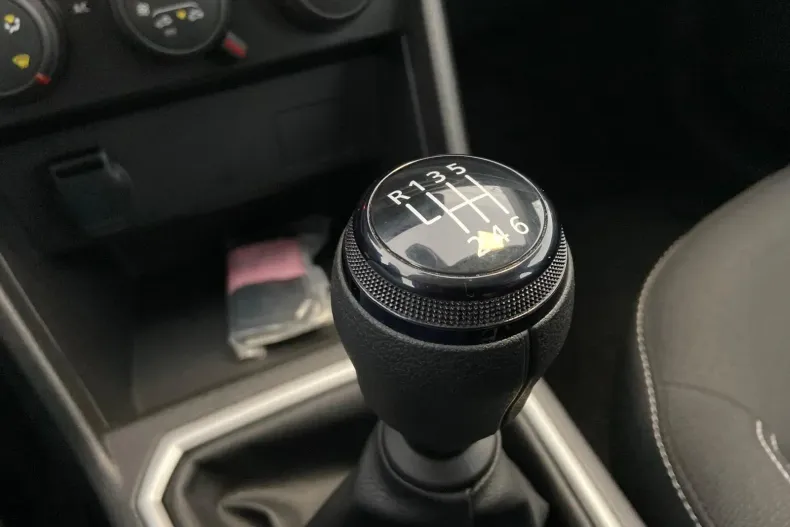 Dacia Logan din 2023 cu 13.075 km - oferta DAC131739 - foto 12