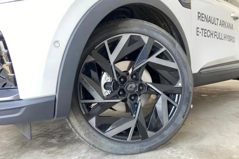 Renault Arkana din 2024 cu 3.154 km - oferta REN131742 - foto 4