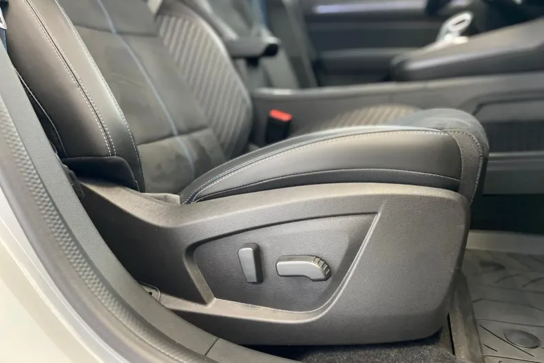 Renault Arkana din 2024 cu 3.154 km - oferta REN131742 - foto 8