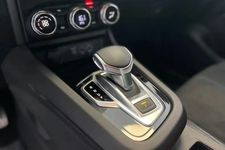 Renault Arkana din 2024 cu 3.154 km - oferta REN131742 - foto 13