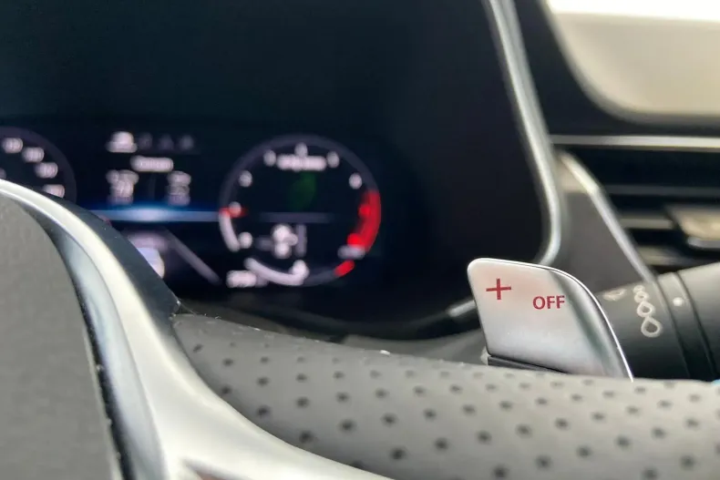 Renault Arkana din 2024 cu 3.154 km - oferta REN131742 - foto 19