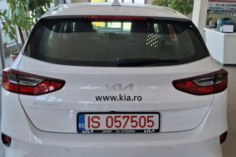 Kia Ceed din 2025 cu 0 km - oferta KIA131746 - foto 3