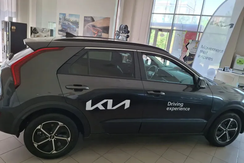 Kia Niro din 2025 cu 0 km - oferta KIA131747 - foto 1