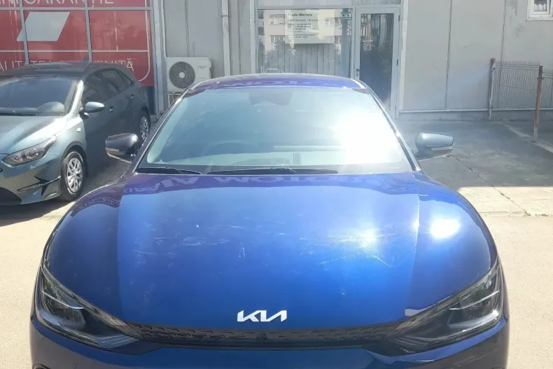 Kia EV6 din 2022 cu 9.000 km - oferta KIA131751 - foto 5