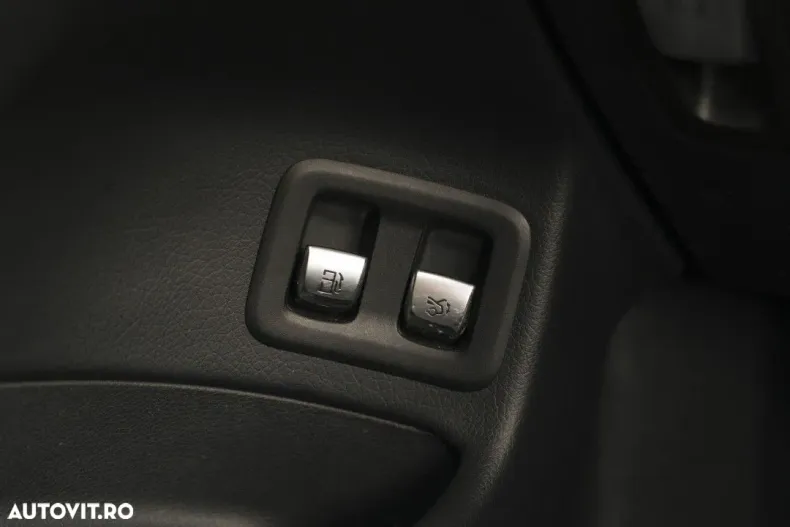 Mercedes-Benz GLC Coupe din 2020 cu 83.000 km - oferta MER131753 - foto 32