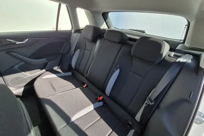 Skoda Kamiq din 2024 cu 32.931 km - oferta SKO131761 - foto 11