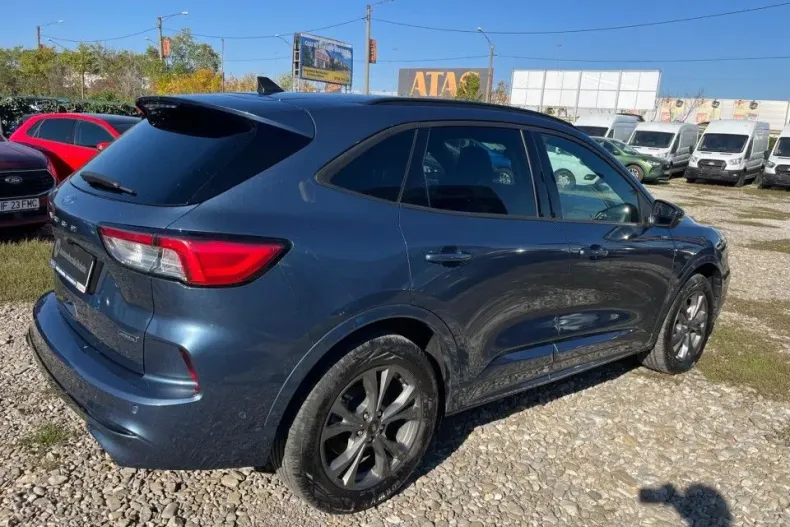 Ford Kuga din 2023 cu 36.531 km - oferta FOR131766 - foto 4