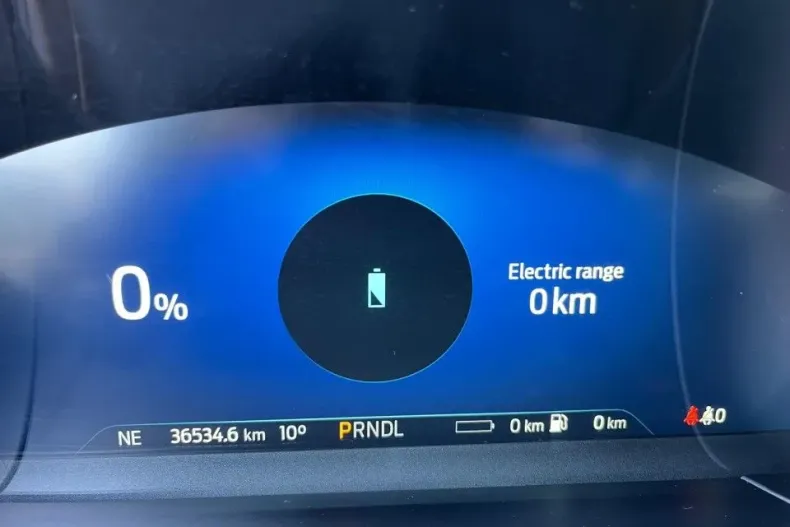 Ford Kuga din 2023 cu 36.531 km - oferta FOR131766 - foto 12