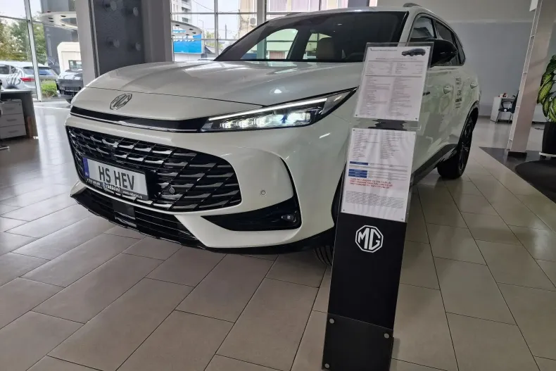 MG HS din 2025 cu 2 km - oferta MG0131780 - foto 1