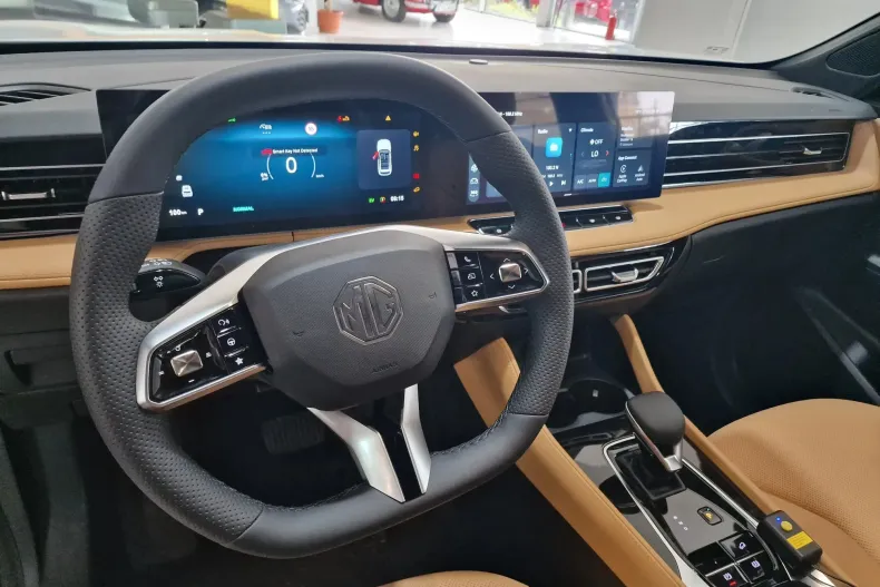 MG HS din 2025 cu 2 km - oferta MG0131780 - foto 12