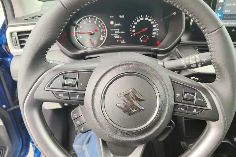 Suzuki Swift din 2024 cu 845 km - oferta SUZ131786 - foto 15