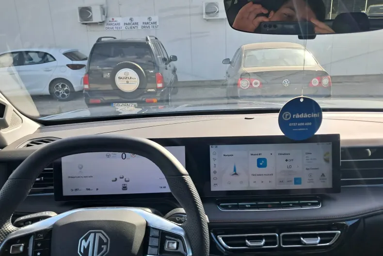 MG HS din 2024 cu 2.200 km - oferta MG0131788 - foto 7