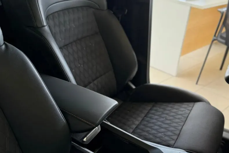 MG MG3 din 2024 cu 3 km - oferta MG0131798 - foto 7