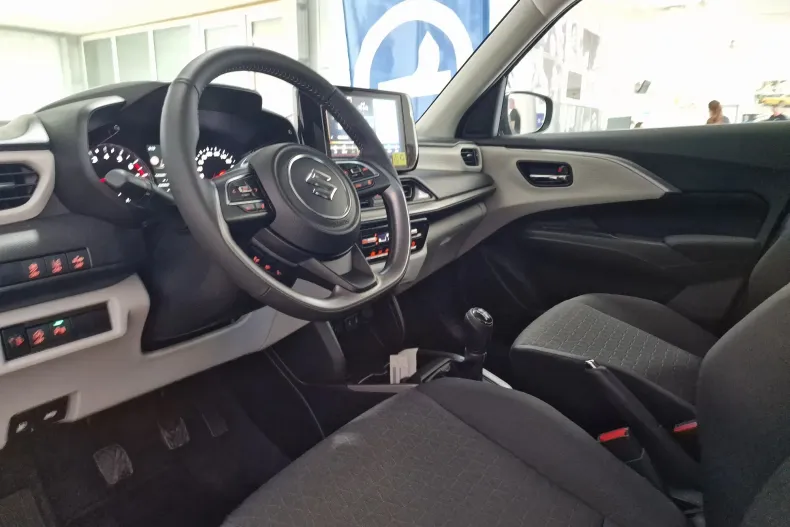 Suzuki Swift din 2025 cu 2 km - oferta SUZ131812 - foto 10