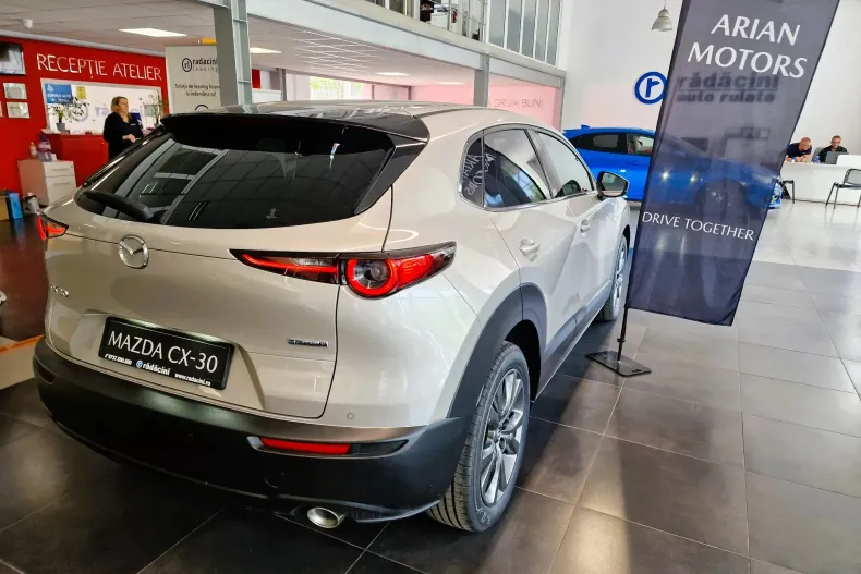 Mazda CX-30 din 2025 cu 3 km - oferta MAZ131814 - foto 4