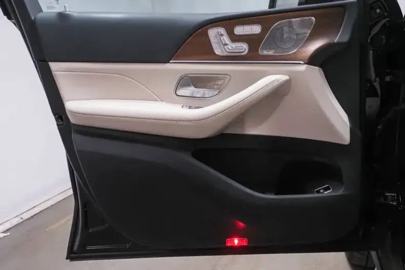 Mercedes-Benz GLS din 2023 cu 33.600 km - oferta MER131834 - foto 9