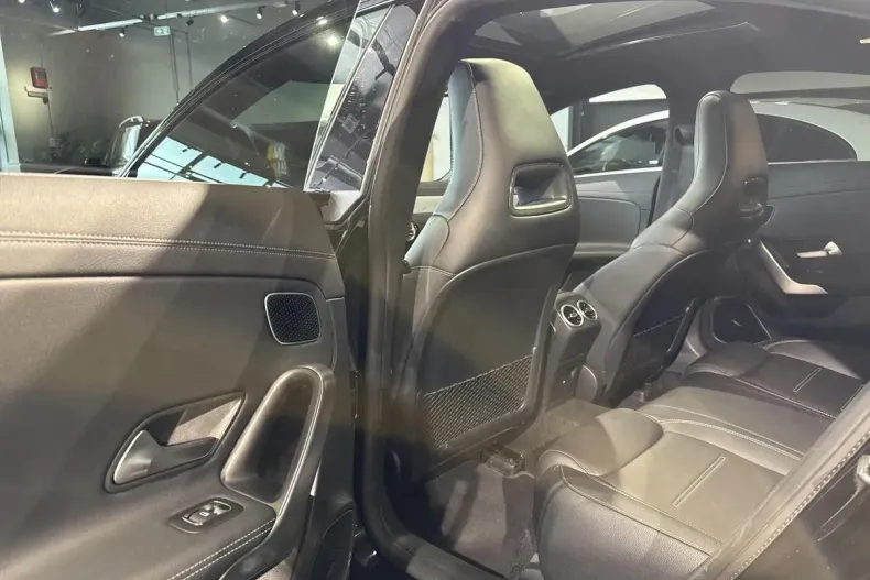 Mercedes-Benz CLA din 2024 cu 18.944 km - oferta MER131839 - foto 18