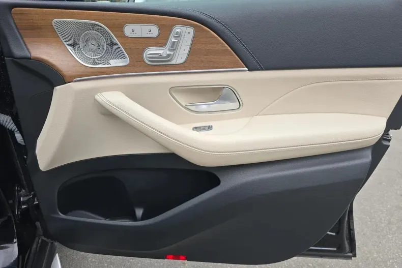 Mercedes-Benz GLE din 2023 cu 30.853 km - oferta MER131840 - foto 21