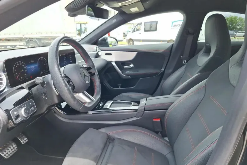 Mercedes-Benz CLA din 2024 cu 23.000 km - oferta MER131841 - foto 13