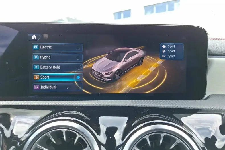 Mercedes-Benz CLA din 2024 cu 23.000 km - oferta MER131841 - foto 18