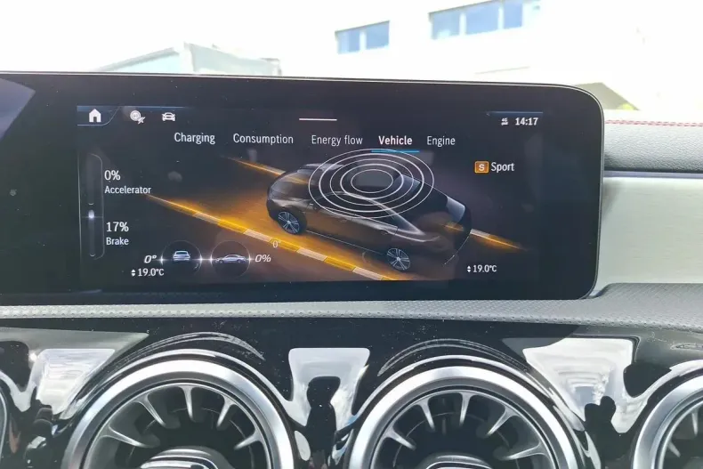 Mercedes-Benz CLA din 2024 cu 23.000 km - oferta MER131841 - foto 19