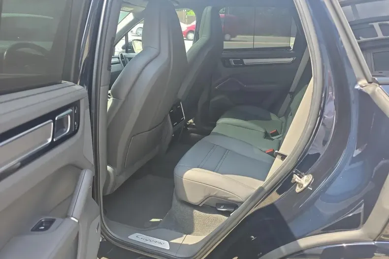 Porsche Cayenne din 2023 cu 67.000 km - oferta POR131850 - foto 10