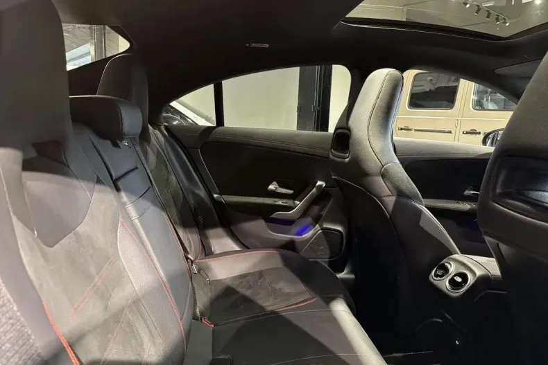 Mercedes-Benz CLA din 2024 cu 32.258 km - oferta MER131852 - foto 14