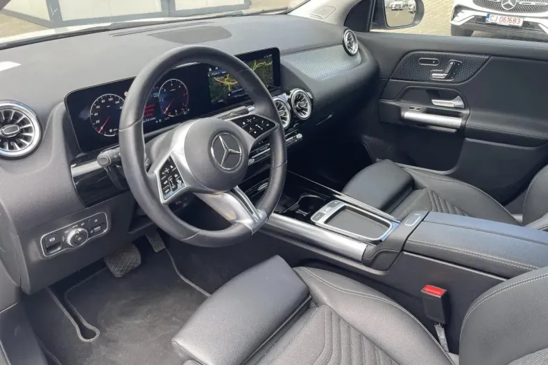 Mercedes-Benz GLA din 2023 cu 52.700 km - oferta MER131855 - foto 9