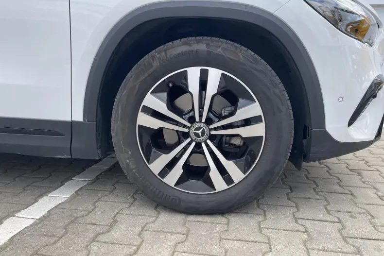 Mercedes-Benz GLA din 2023 cu 52.700 km - oferta MER131855 - foto 16