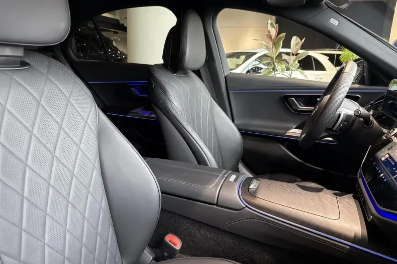 Mercedes-Benz E din 2024 cu 18.000 km - oferta MER131858 - foto 20