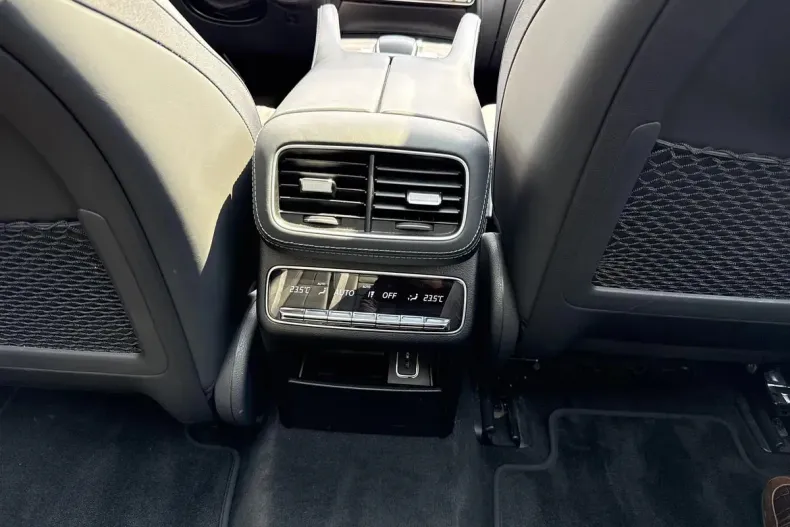 Mercedes-Benz GLE din 2019 cu 68.000 km - oferta MER131863 - foto 19