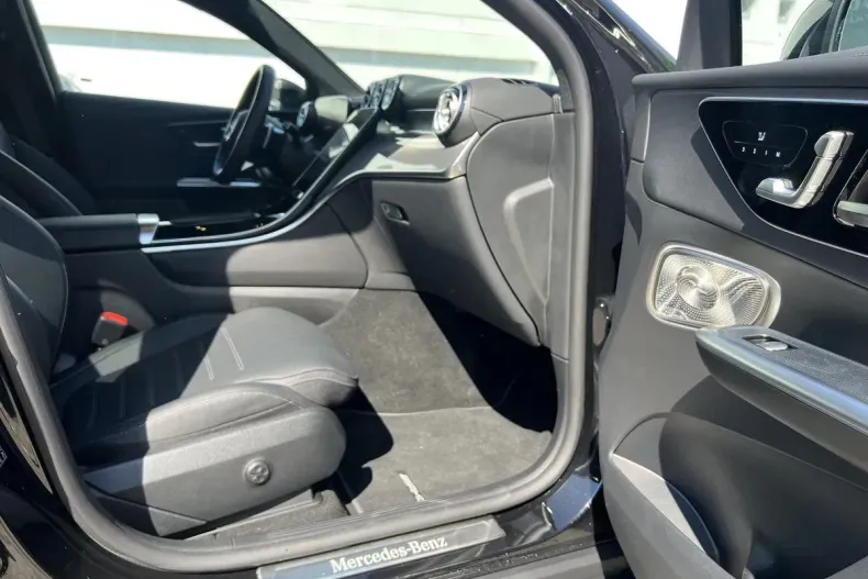 Mercedes-Benz GLC Coupe din 2023 cu 5.410 km - oferta MER131865 - foto 15