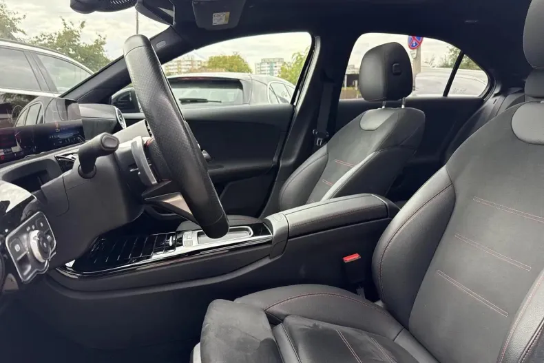 Mercedes-Benz A din 2024 cu 23.000 km - oferta MER131866 - foto 9