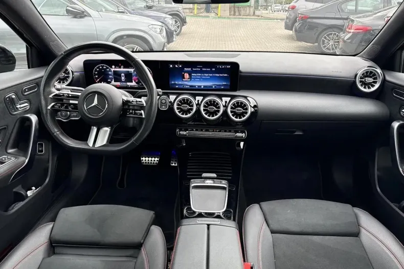 Mercedes-Benz A din 2024 cu 23.000 km - oferta MER131866 - foto 12