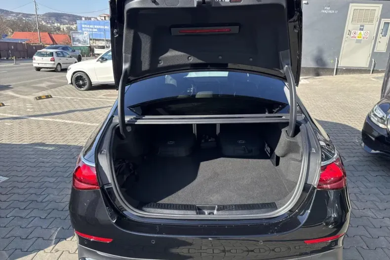 Mercedes-Benz E din 2023 cu 35.500 km - oferta MER131874 - foto 13