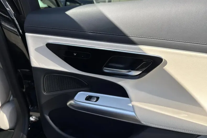 Mercedes-Benz E din 2023 cu 35.500 km - oferta MER131874 - foto 15