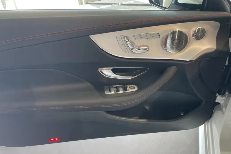 Mercedes-Benz E din 2023 cu 9.126 km - oferta MER131875 - foto 21