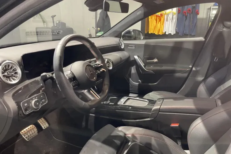 Mercedes-Benz A din 2023 cu 33.500 km - oferta MER131878 - foto 9