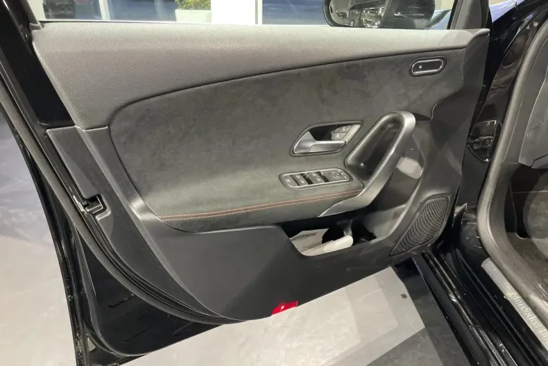 Mercedes-Benz A din 2023 cu 33.500 km - oferta MER131878 - foto 12