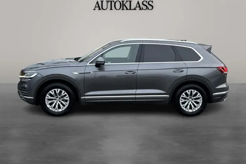 Volkswagen Touareg din 2023 cu 75.000 km - oferta VOL131879 - foto 2