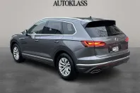 Volkswagen Touareg din 2023 cu 75.000 km - oferta VOL131879 - foto 3