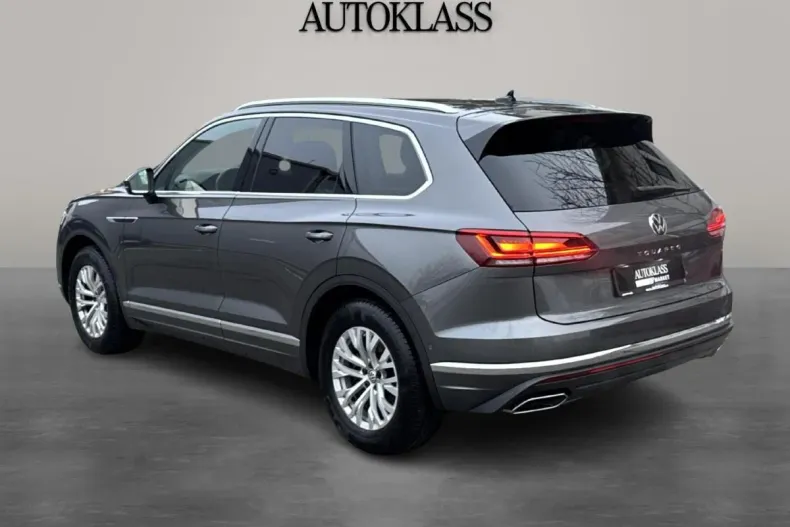 Volkswagen Touareg din 2023 cu 75.000 km - oferta VOL131879 - foto 3