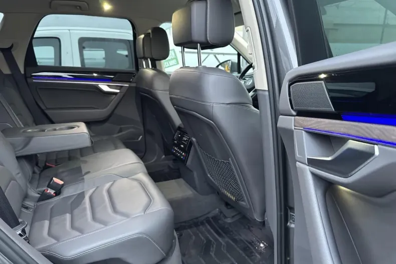 Volkswagen Touareg din 2023 cu 75.000 km - oferta VOL131879 - foto 15