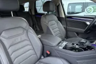 Volkswagen Touareg din 2023 cu 75.000 km - oferta VOL131879 - foto 20