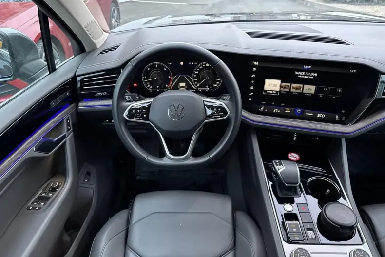 Volkswagen Touareg din 2023 cu 75.000 km - oferta VOL131879 - foto 21