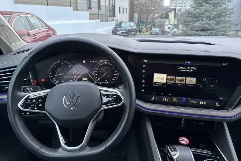 Volkswagen Touareg din 2023 cu 75.000 km - oferta VOL131879 - foto 22