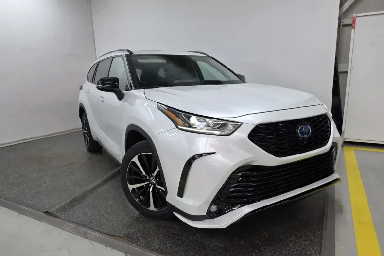 Toyota Highlander din 2022 cu 61.000 km - oferta TOY131884 - foto 1